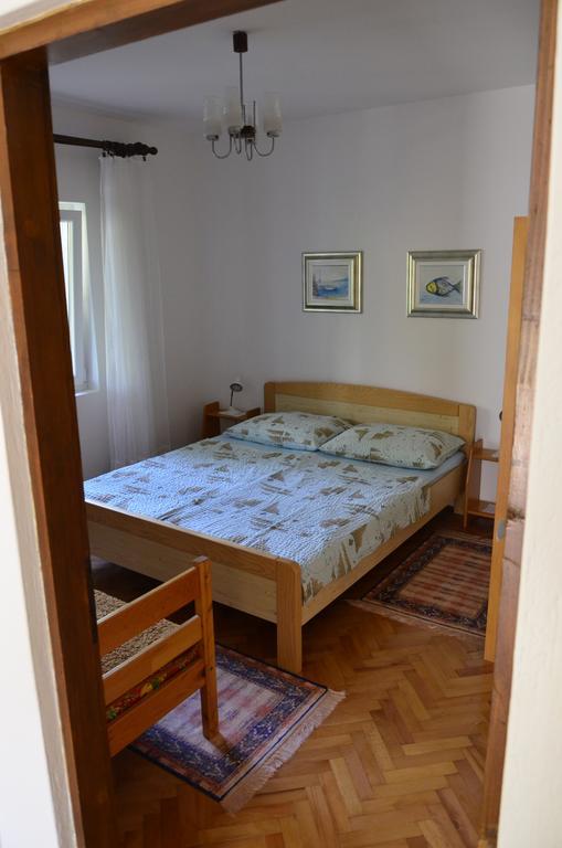 Apartment Anton Pinezići Exterior foto